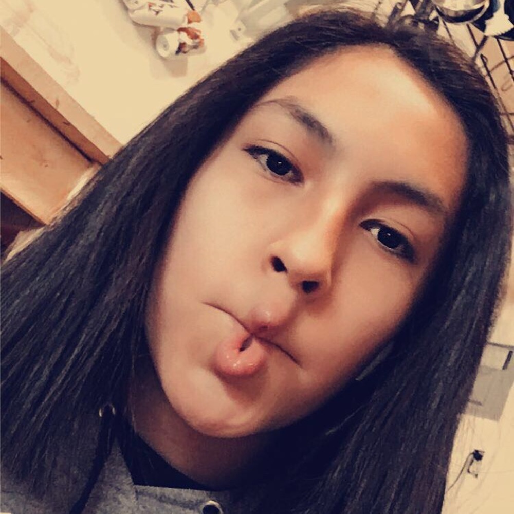 Meet your Posher, Malena